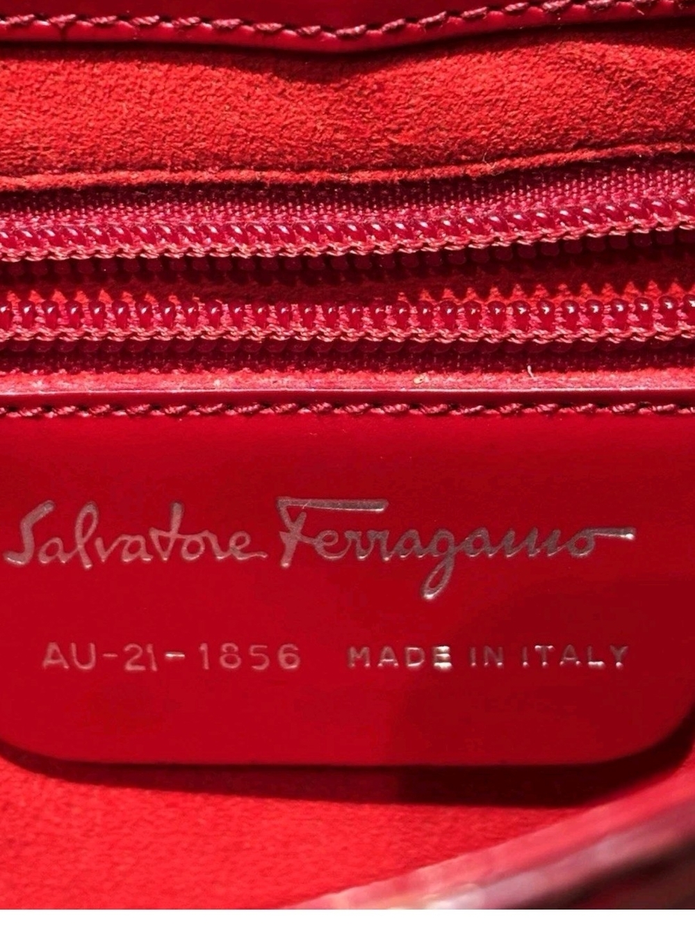 Salvatore Ferragamo Gancini Pattern Leather Shoulder Bag - Picture 6 of 12